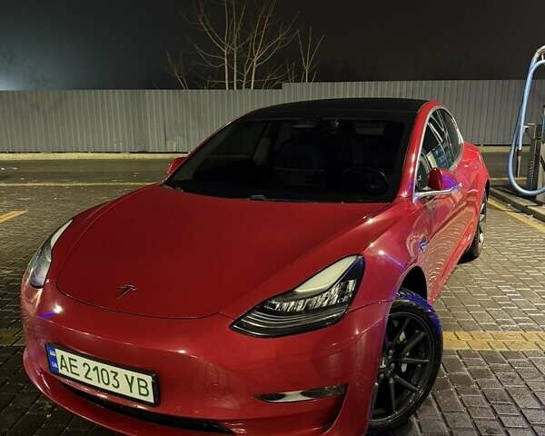 Красный Тесла Модель 3, объемом двигателя 0 л и пробегом 110 тыс. км за 17500 $, фото 9 на Automoto.ua