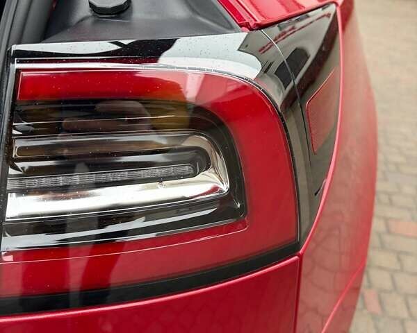 Красный Тесла Модель 3, объемом двигателя 0 л и пробегом 112 тыс. км за 16500 $, фото 39 на Automoto.ua