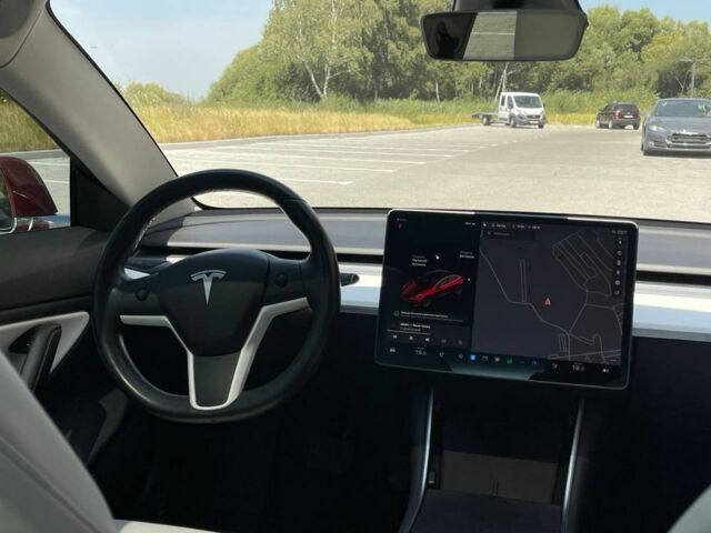 Красный Тесла Модель 3, объемом двигателя 0 л и пробегом 130 тыс. км за 14000 $, фото 5 на Automoto.ua