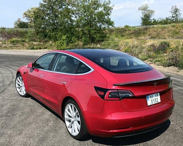 Красный Тесла Модель 3, объемом двигателя 0 л и пробегом 74 тыс. км за 22500 $, фото 7 на Automoto.ua