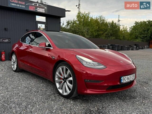 Красный Тесла Модель 3, объемом двигателя 0 л и пробегом 181 тыс. км за 18100 $, фото 1 на Automoto.ua