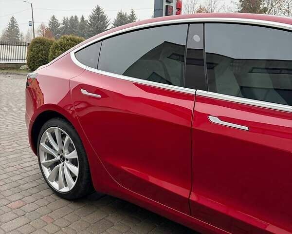 Красный Тесла Модель 3, объемом двигателя 0 л и пробегом 112 тыс. км за 16500 $, фото 11 на Automoto.ua