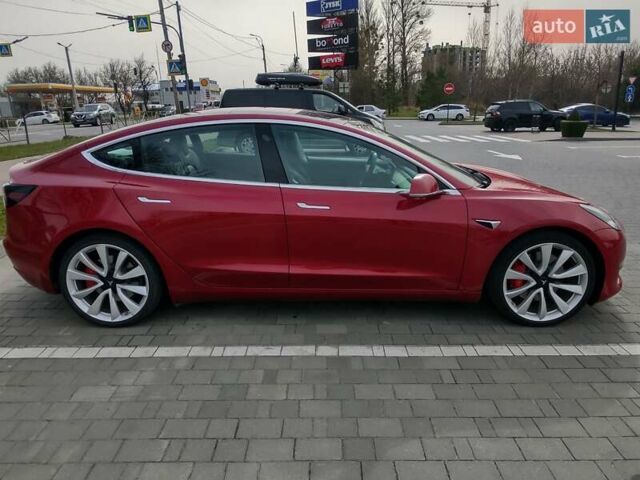 Красный Тесла Модель 3, объемом двигателя 0 л и пробегом 105 тыс. км за 19500 $, фото 7 на Automoto.ua