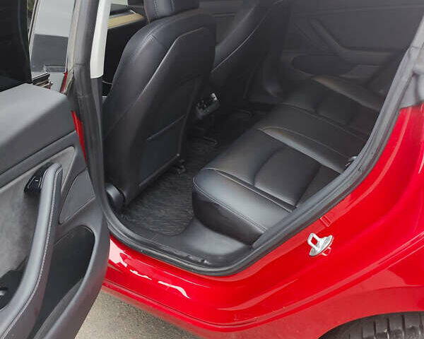 Червоний Тесла Модель 3, об'ємом двигуна 0 л та пробігом 123 тис. км за 16700 $, фото 34 на Automoto.ua