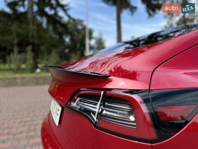 Тесла Модель 3 2018 у Чернівцях на Automoto.ua Червоний Тесла Модель 3, об'ємом двигуна 0 л та пробігом 235 тис. км за 16200 $, фото 8 на Automoto.ua