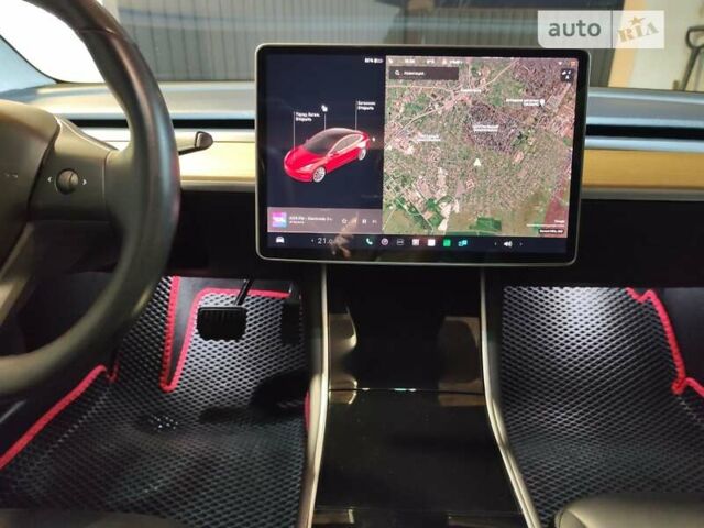 Червоний Тесла Модель 3, об'ємом двигуна 0 л та пробігом 67 тис. км за 22500 $, фото 19 на Automoto.ua