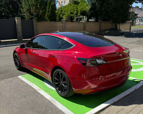 Червоний Тесла Модель 3, об'ємом двигуна 0 л та пробігом 90 тис. км за 16499 $, фото 41 на Automoto.ua