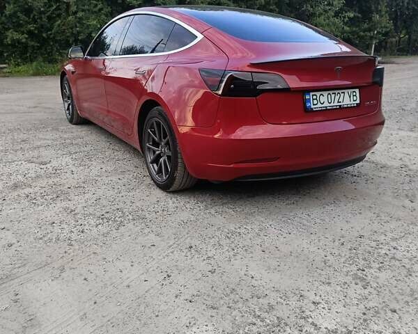 Красный Тесла Модель 3, объемом двигателя 0 л и пробегом 135 тыс. км за 20100 $, фото 7 на Automoto.ua