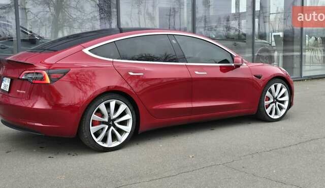 Красный Тесла Модель 3, объемом двигателя 0 л и пробегом 148 тыс. км за 17200 $, фото 1 на Automoto.ua