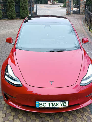 Красный Тесла Модель 3, объемом двигателя 0 л и пробегом 129 тыс. км за 20999 $, фото 56 на Automoto.ua