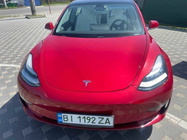 Тесла Модель 3 2018 у Полтаві на Automoto.ua Червоний Тесла Модель 3, об'ємом двигуна 0 л та пробігом 61 тис. км за 21900 $, фото 16 на Automoto.ua