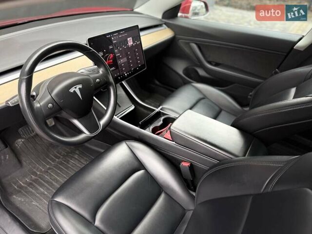 Червоний Тесла Модель 3, об'ємом двигуна 0 л та пробігом 164 тис. км за 14300 $, фото 20 на Automoto.ua