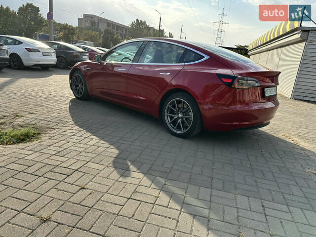 Красный Тесла Модель 3, объемом двигателя 0 л и пробегом 48 тыс. км за 18500 $, фото 11 на Automoto.ua