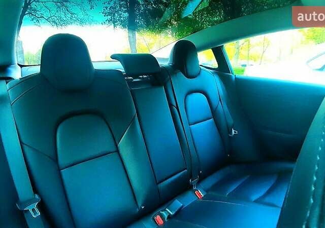 Красный Тесла Модель 3, объемом двигателя 0 л и пробегом 115 тыс. км за 28980 $, фото 7 на Automoto.ua