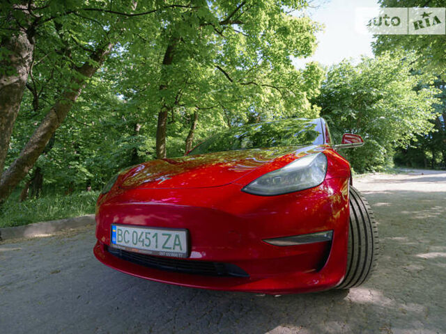 Красный Тесла Модель 3, объемом двигателя 0 л и пробегом 82 тыс. км за 29000 $, фото 49 на Automoto.ua