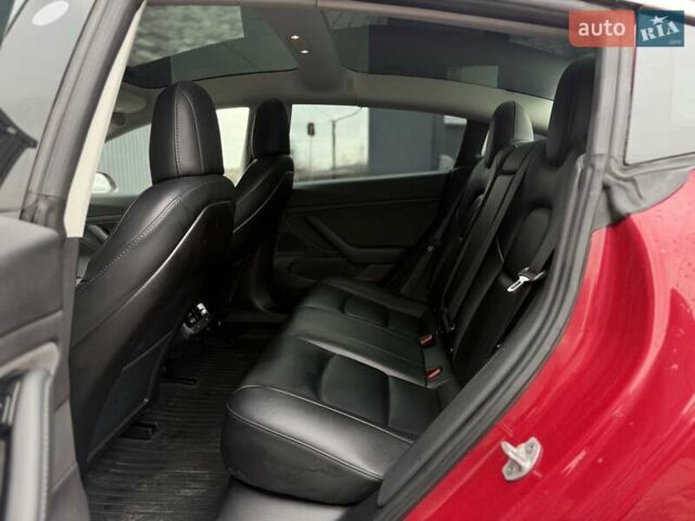 Червоний Тесла Модель 3, об'ємом двигуна 0 л та пробігом 164 тис. км за 14300 $, фото 37 на Automoto.ua