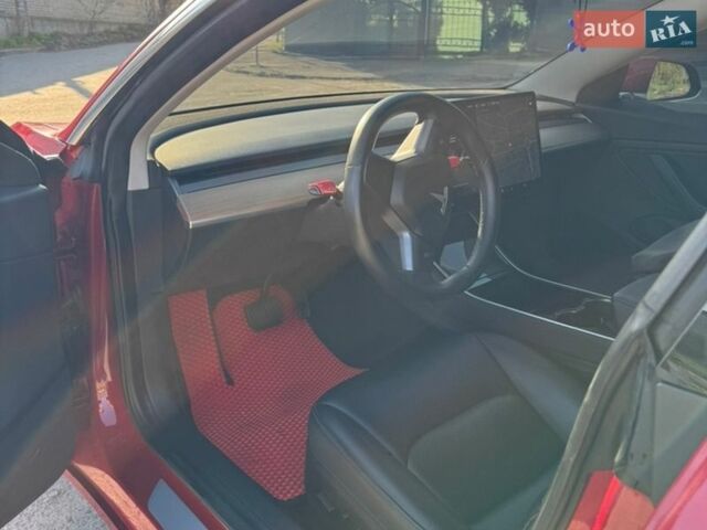 Червоний Тесла Модель 3, об'ємом двигуна 0 л та пробігом 56 тис. км за 16500 $, фото 6 на Automoto.ua