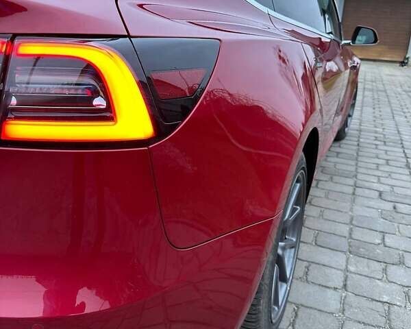 Красный Тесла Модель 3, объемом двигателя 0 л и пробегом 187 тыс. км за 16100 $, фото 14 на Automoto.ua