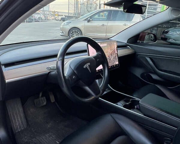 Червоний Тесла Модель 3, об'ємом двигуна 0 л та пробігом 130 тис. км за 18600 $, фото 17 на Automoto.ua