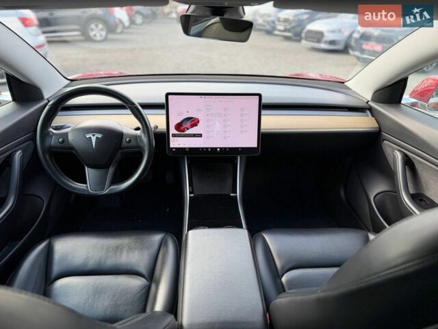 Красный Тесла Модель 3, объемом двигателя 0 л и пробегом 160 тыс. км за 15300 $, фото 13 на Automoto.ua