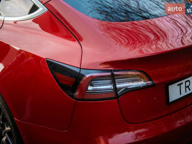 Червоний Тесла Модель 3, об'ємом двигуна 0 л та пробігом 171 тис. км за 18000 $, фото 2 на Automoto.ua