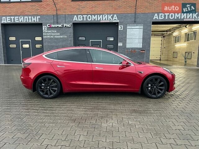 Красный Тесла Модель 3, объемом двигателя 0 л и пробегом 132 тыс. км за 16500 $, фото 6 на Automoto.ua