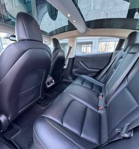 Красный Тесла Модель 3, объемом двигателя 0 л и пробегом 113 тыс. км за 18300 $, фото 9 на Automoto.ua