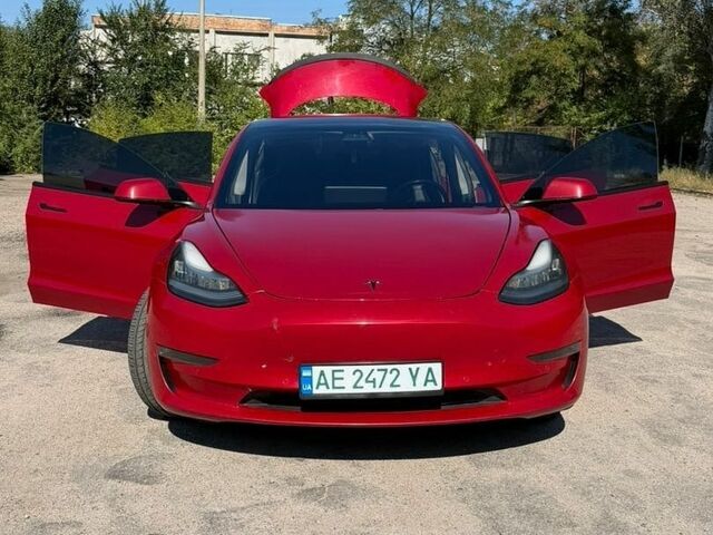 Красный Тесла Модель 3, объемом двигателя 0 л и пробегом 192 тыс. км за 12000 $, фото 14 на Automoto.ua