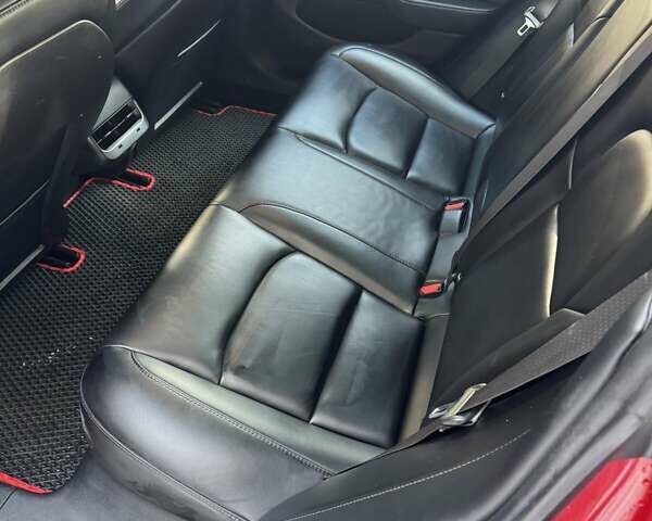 Красный Тесла Модель 3, объемом двигателя 0 л и пробегом 219 тыс. км за 16300 $, фото 4 на Automoto.ua