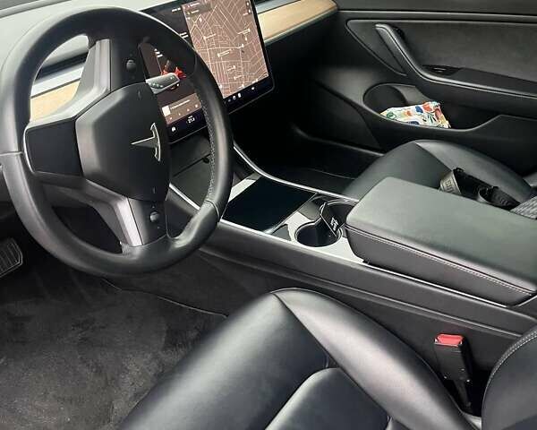 Красный Тесла Модель 3, объемом двигателя 0 л и пробегом 91 тыс. км за 18500 $, фото 12 на Automoto.ua