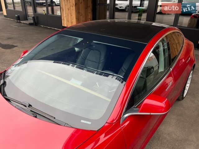 Червоний Тесла Модель 3, об'ємом двигуна 0 л та пробігом 57 тис. км за 16299 $, фото 6 на Automoto.ua