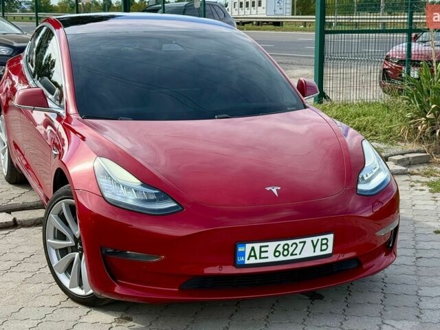 Червоний Тесла Модель 3, об'ємом двигуна 0 л та пробігом 147 тис. км за 16199 $, фото 1 на Automoto.ua