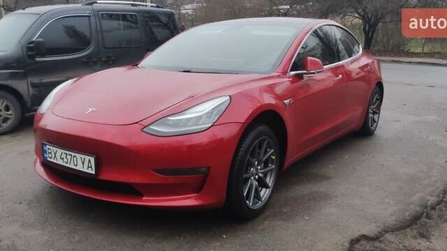 Червоний Тесла Модель 3, об'ємом двигуна 0 л та пробігом 130 тис. км за 16500 $, фото 2 на Automoto.ua
