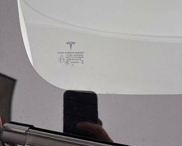 Червоний Тесла Модель 3, об'ємом двигуна 0 л та пробігом 112 тис. км за 16500 $, фото 16 на Automoto.ua