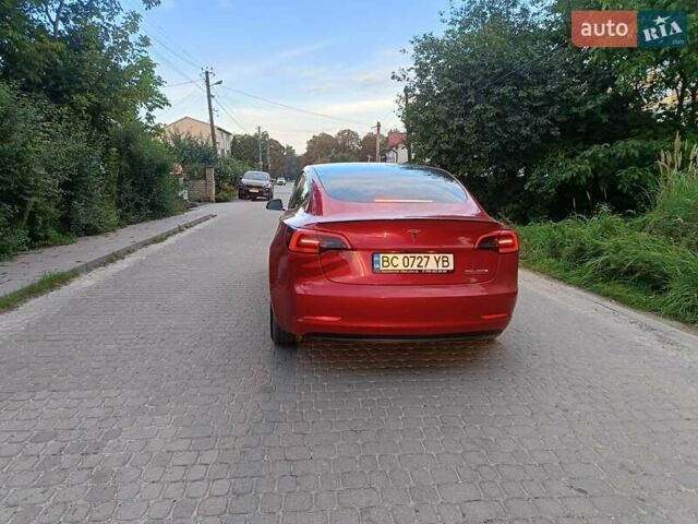 Красный Тесла Модель 3, объемом двигателя 0 л и пробегом 135 тыс. км за 20100 $, фото 24 на Automoto.ua