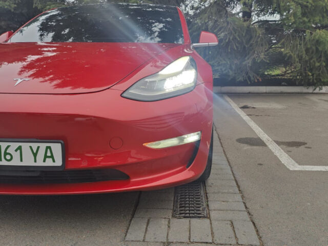 Красный Тесла Модель 3, объемом двигателя 0 л и пробегом 123 тыс. км за 15900 $, фото 47 на Automoto.ua