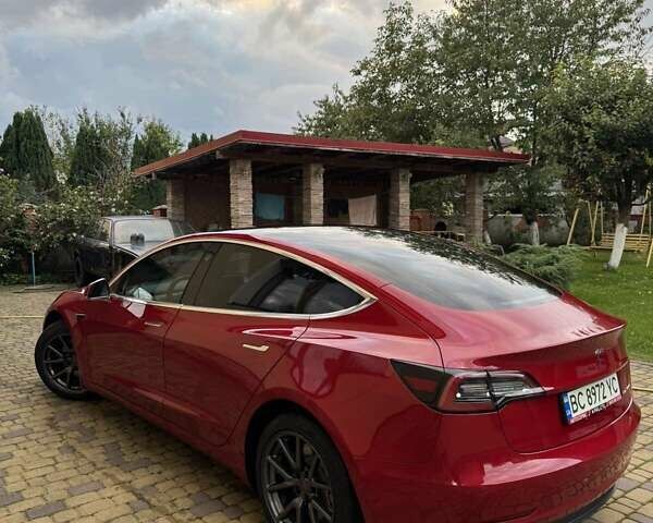 Красный Тесла Модель 3, объемом двигателя 0 л и пробегом 65 тыс. км за 16800 $, фото 2 на Automoto.ua