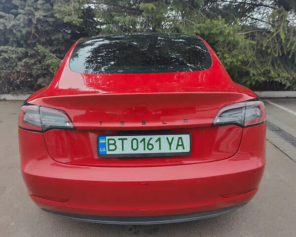 Красный Тесла Модель 3, объемом двигателя 0 л и пробегом 123 тыс. км за 16300 $, фото 43 на Automoto.ua