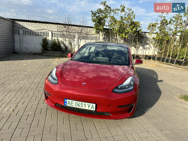 Красный Тесла Модель 3, объемом двигателя 0 л и пробегом 48 тыс. км за 18500 $, фото 2 на Automoto.ua