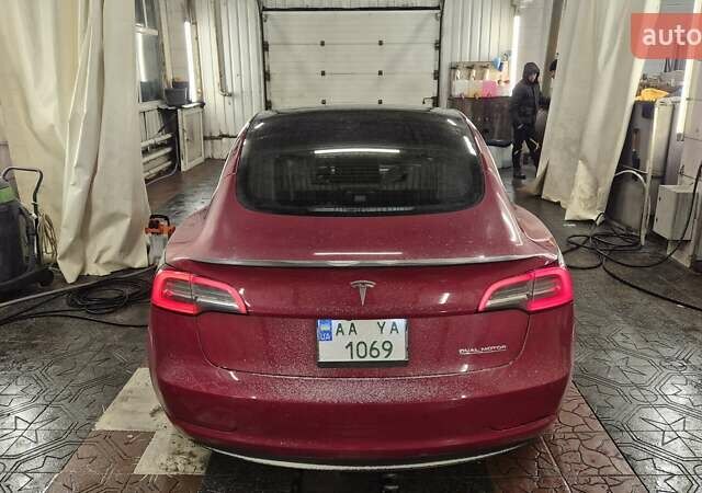 Красный Тесла Модель 3, объемом двигателя 0 л и пробегом 67 тыс. км за 23800 $, фото 8 на Automoto.ua