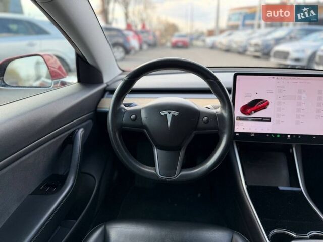Красный Тесла Модель 3, объемом двигателя 0 л и пробегом 160 тыс. км за 16800 $, фото 12 на Automoto.ua