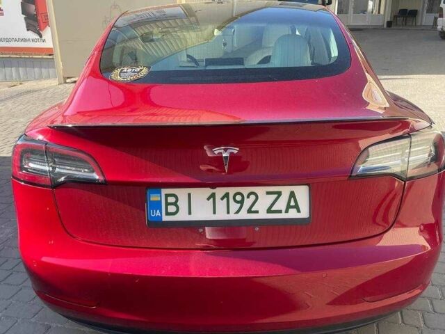 Тесла Модель 3 2018 у Полтаві на Automoto.ua Червоний Тесла Модель 3, об'ємом двигуна 0 л та пробігом 61 тис. км за 21900 $, фото 3 на Automoto.ua