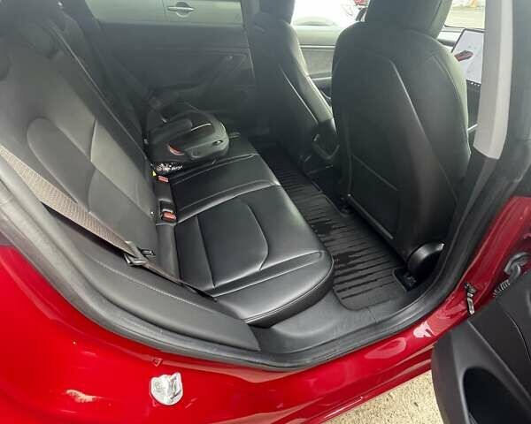 Красный Тесла Модель 3, объемом двигателя 0 л и пробегом 88 тыс. км за 30000 $, фото 8 на Automoto.ua