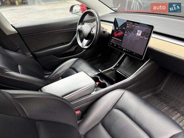 Червоний Тесла Модель 3, об'ємом двигуна 0 л та пробігом 164 тис. км за 14300 $, фото 32 на Automoto.ua