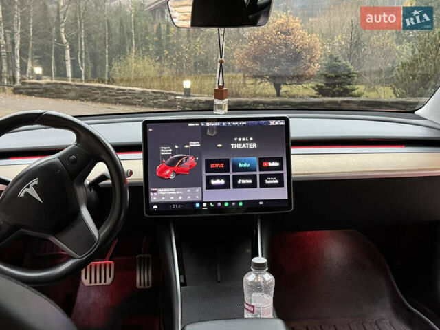 Красный Тесла Модель 3, объемом двигателя 0 л и пробегом 129 тыс. км за 20999 $, фото 21 на Automoto.ua