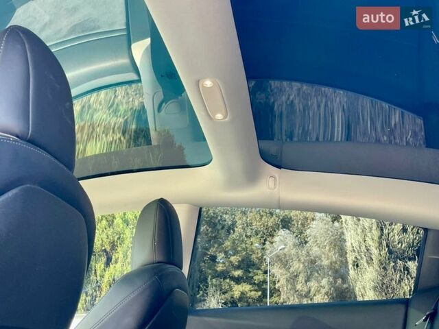 Красный Тесла Модель 3, объемом двигателя 0 л и пробегом 132 тыс. км за 17100 $, фото 26 на Automoto.ua