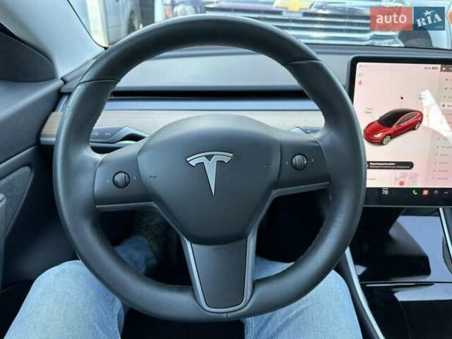 Красный Тесла Модель 3, объемом двигателя 0 л и пробегом 75 тыс. км за 5800 $, фото 6 на Automoto.ua