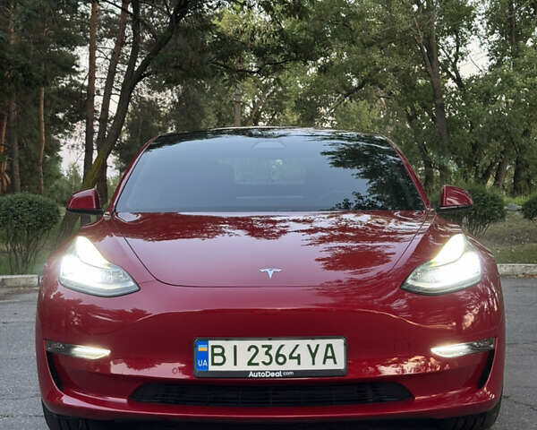 Красный Тесла Модель 3, объемом двигателя 0 л и пробегом 105 тыс. км за 21700 $, фото 1 на Automoto.ua