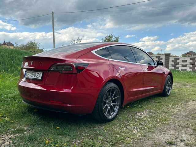 Тесла Модель 3 2019 в Черновцах на Automoto.ua Красный Тесла Модель 3, объемом двигателя 0 л и пробегом 117 тыс. км за 17500 $, фото 8 на Automoto.ua
