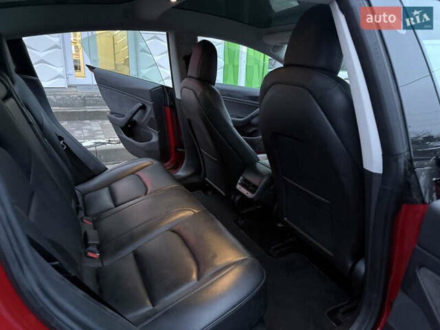 Червоний Тесла Модель 3, об'ємом двигуна 0 л та пробігом 162 тис. км за 14300 $, фото 17 на Automoto.ua